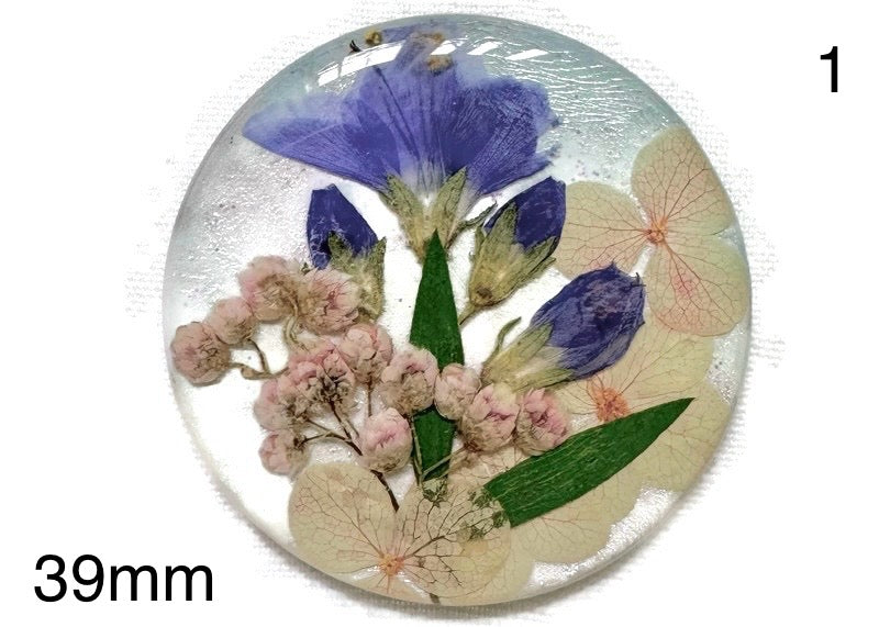 Flowers cabochons
