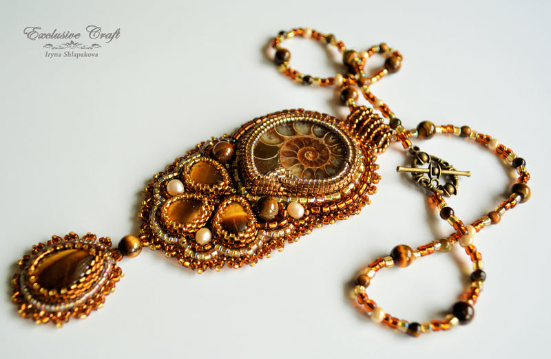 Necklace with Ammonite cabochon