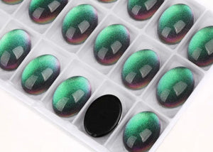 Glass cabochon 13x18 mm Emerald