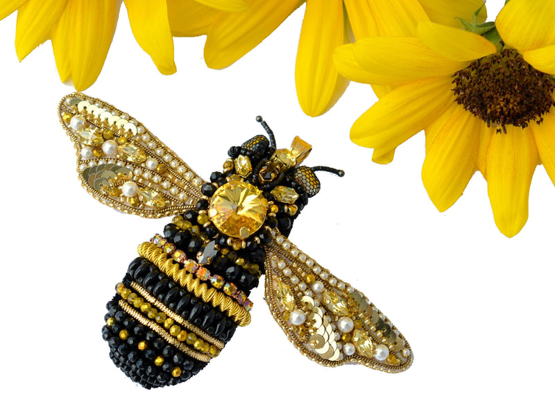 bead embroidered bee beading zoom class tutorial