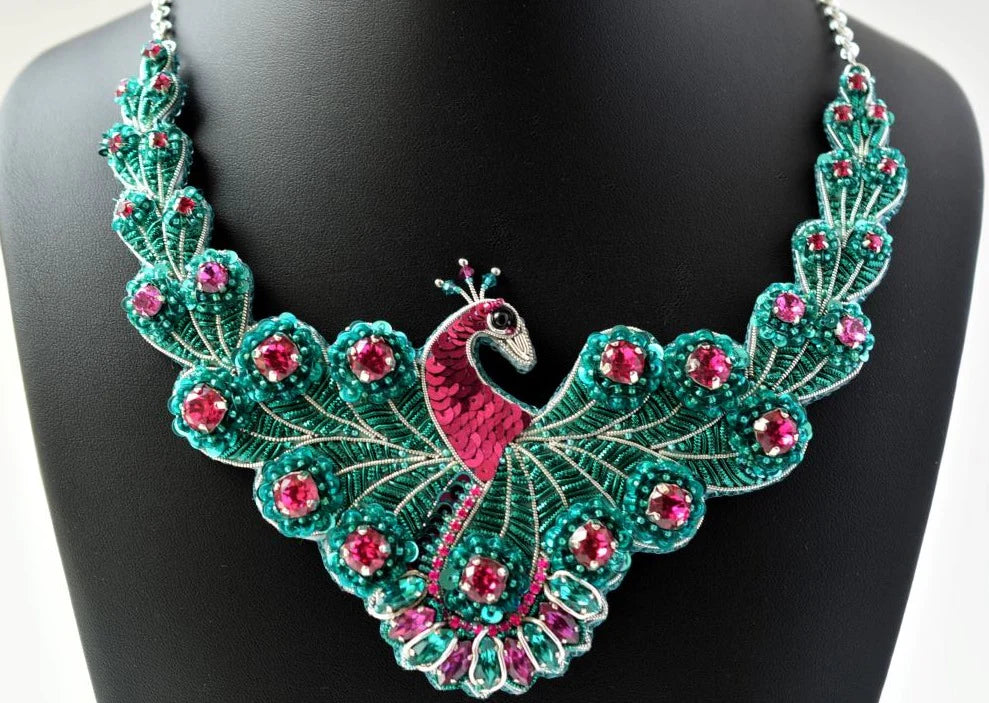 bead embroidered peacock necklace beading tutorial