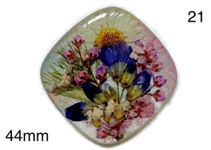 real dry flowers in resin cabochon for jewelry making