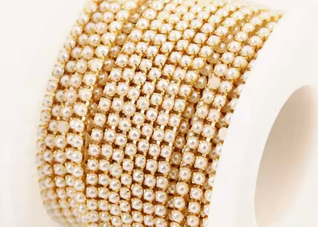 rhinestone cup chain with pearls gold