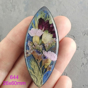 real dry flowers in resin cabochons for jewelry making