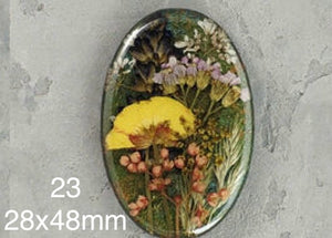 real dry flowers in resin cabochons for jewelry making