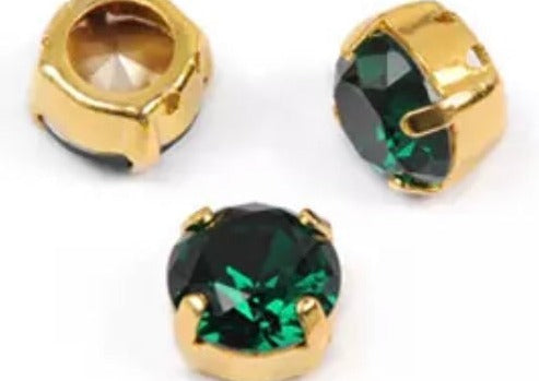 emerald crystal chaton in settings 8 mm