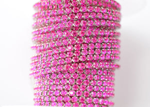 fuchsia rhinestone cup chain 4 mm 