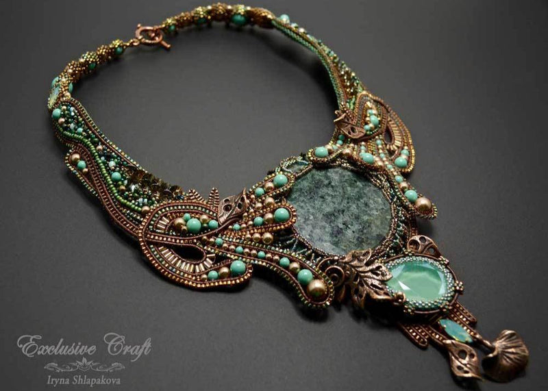 beaded green necklace