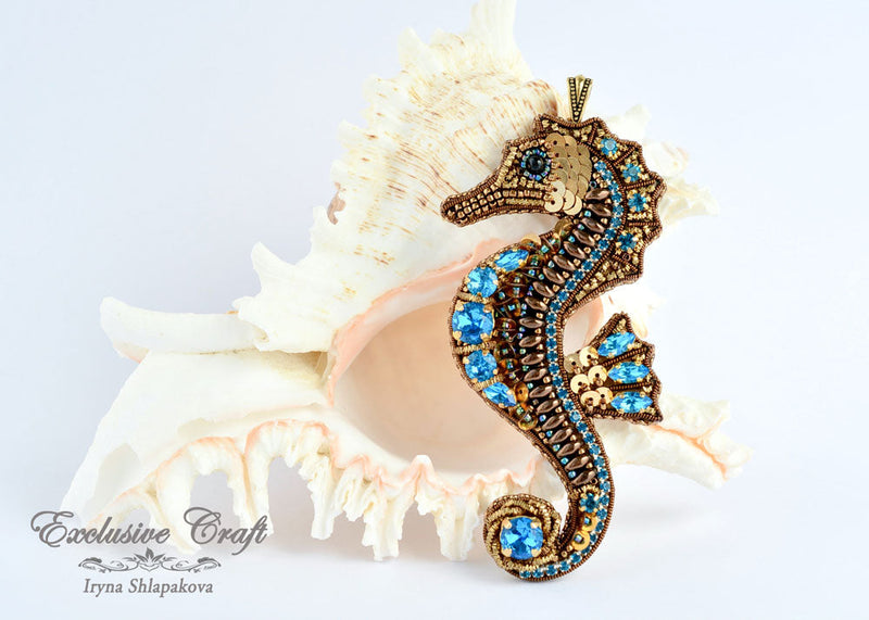 bead embroidery seahorse pendant